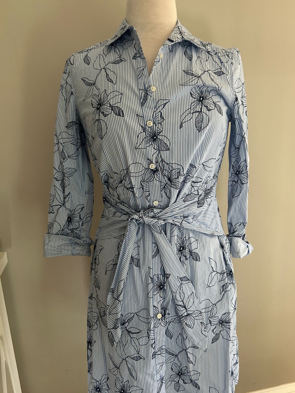 UNTUCKit Blue & Navy Floral Tie-Waist Shirt Dress